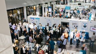 Exchanging ideas at the R&S International Developers Conference