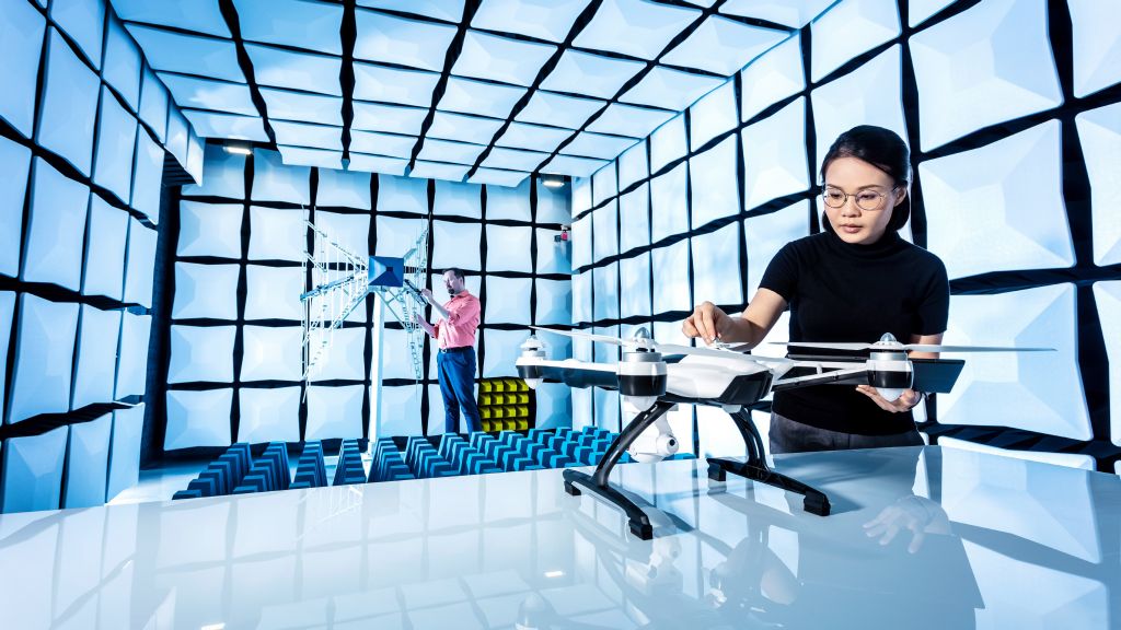 海报:设计时考虑 EMI 问题。及早测试。经常测试 海报:设计时考虑 EMI 问题。及早测试。经常测试