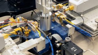 Article: Optimizing D-band amplifiers: Diving into RF measurement challenges