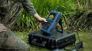 R&S®PR300 portable monitoring receiver