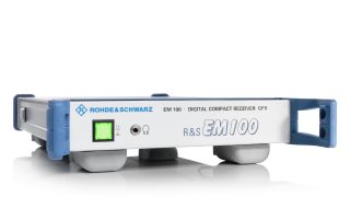 r&s®em100 紧凑型数字接收机