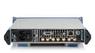 R&S®SGU100A SGMA 上变频器