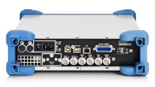 R&S®SMB100A 微波信号发生器