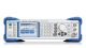 R&S®SMB100A 微波信号发生器，前视图