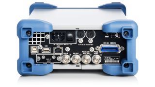 R&S®SMC100A 信号发生器