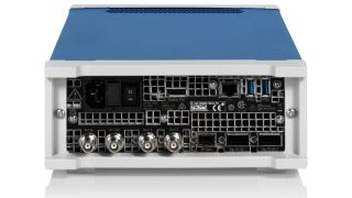 R&S®SMCV100B 矢量信号发生器