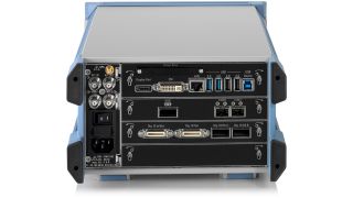 R&S®IQW 宽带 I/Q 数据记录器